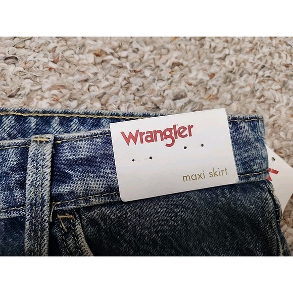 Wrangler Denim Maxi Skirt Size 6 Raw Hem Front Split NWT - Picture 5 of 15
